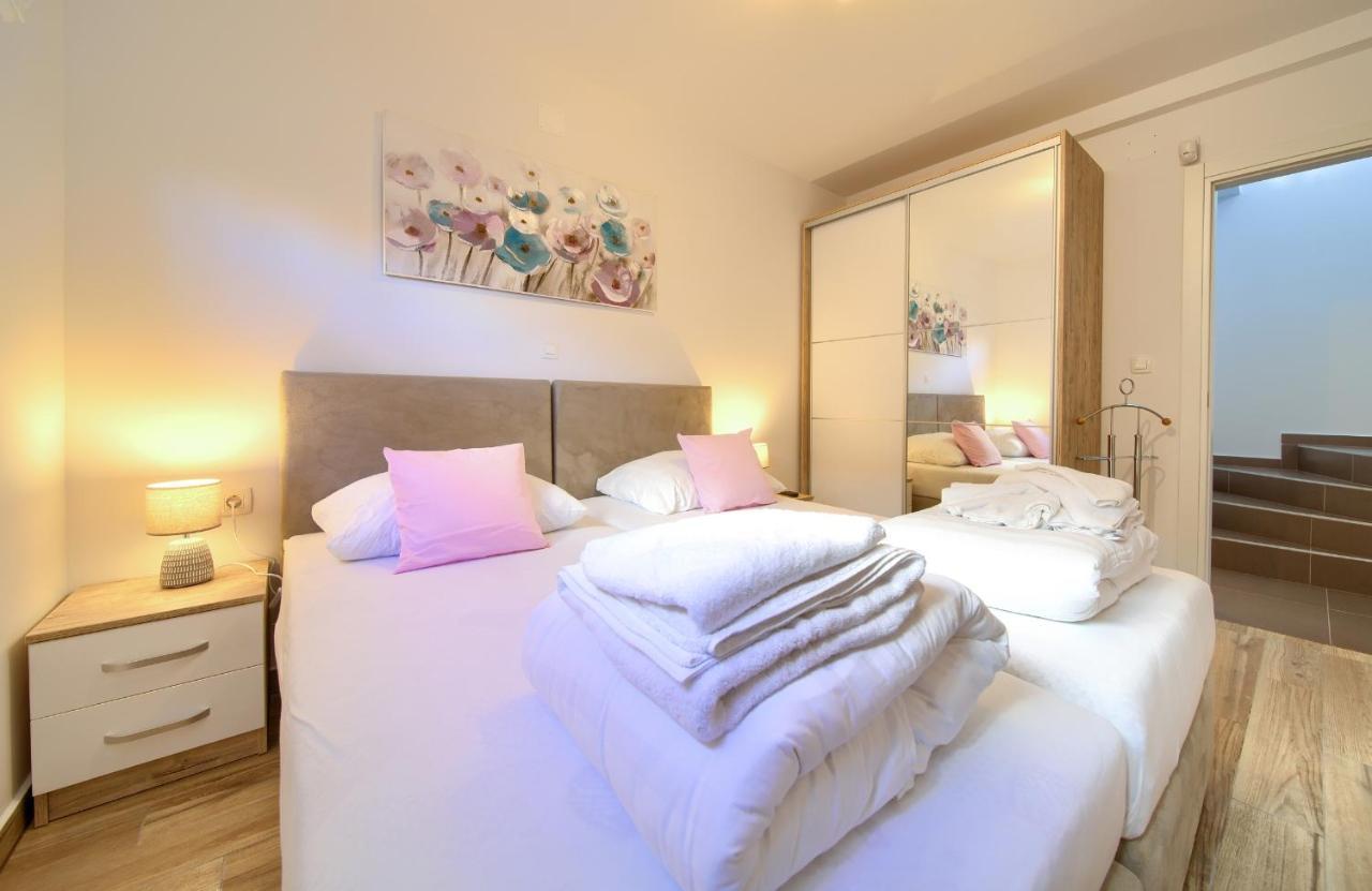 VILLA SOLIS - LACUS Apartment Cijan Njivice Buitenkant foto
